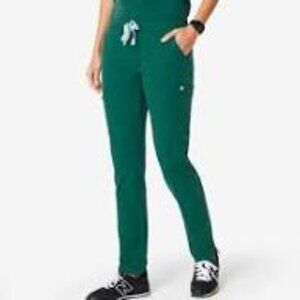 Figs Yola Hunter Green - P13